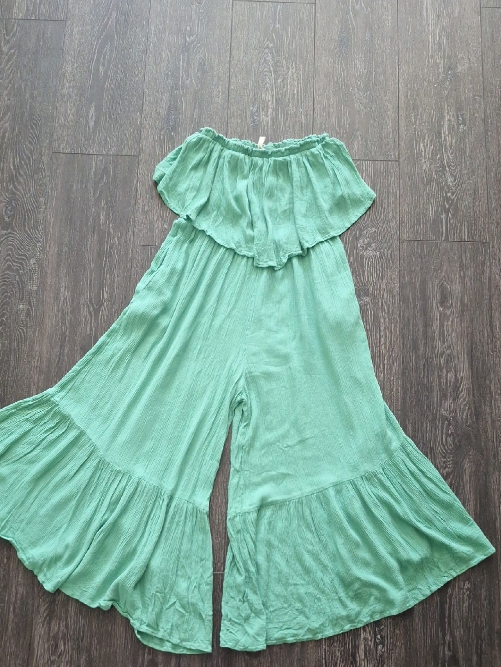 Elan Off-Shoulder Wide-Leg Jumpsuit in Mint
